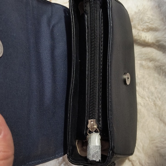 Mia&Luca Crossbody Purse NWOT - Picture 4 of 7